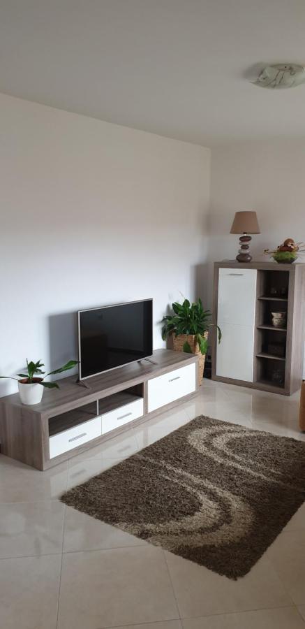 Apartman Lena Pola Esterno foto