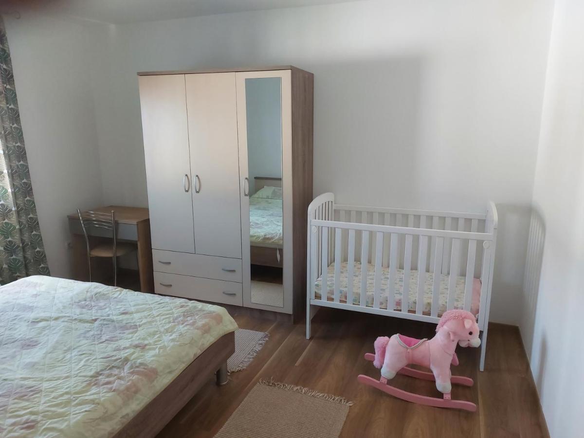 Apartman Lena Pola Esterno foto